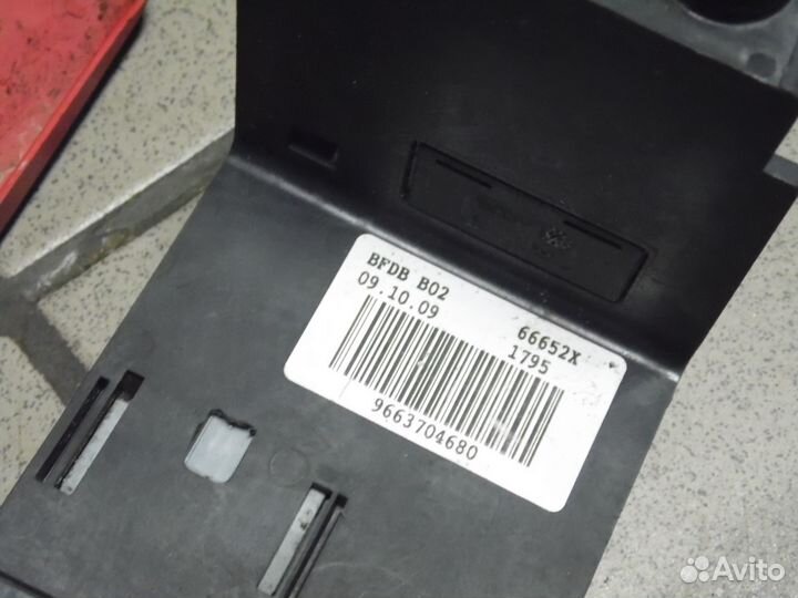 Клемма плюсовая акб Пежо 308