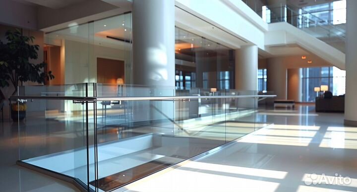 Стеклянные ограждения лестниц