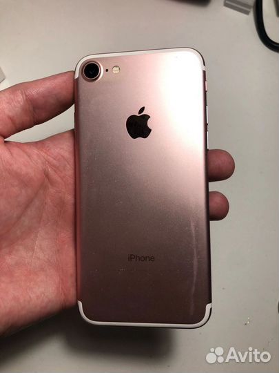 iPhone 7, 32 ГБ