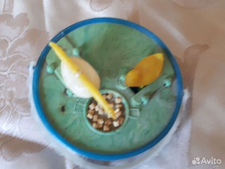 Игрушка СССР курица с цыпленком в корзиночке