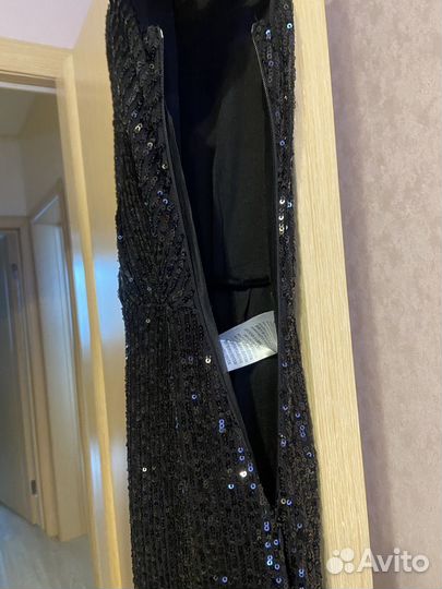 Вечернее черное платье