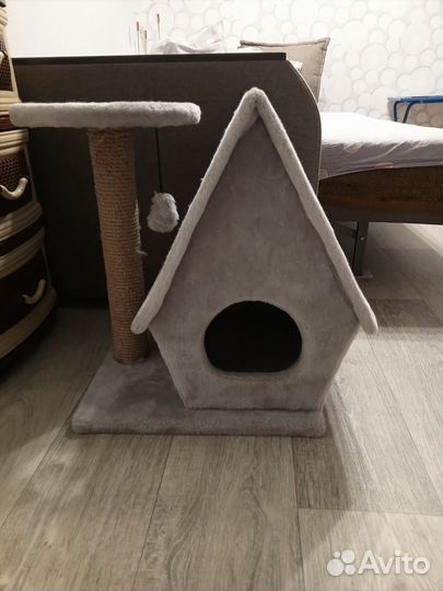Домик для кошки с когтеточкой бу