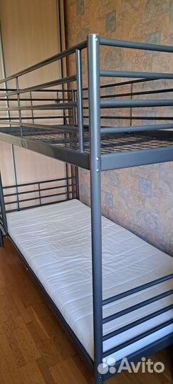 Двухъярусная кровать металлическая бу