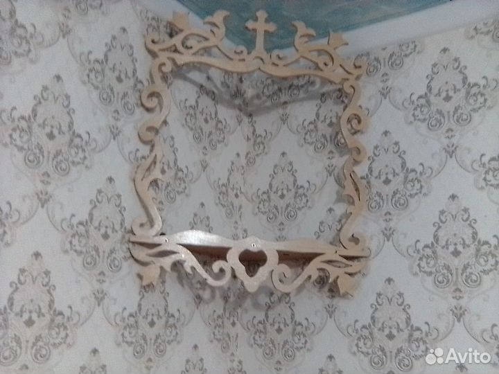 Полочка для икон