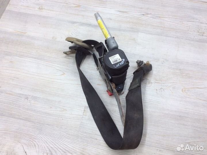 Ремень безопасности передний правый Mitsubishi