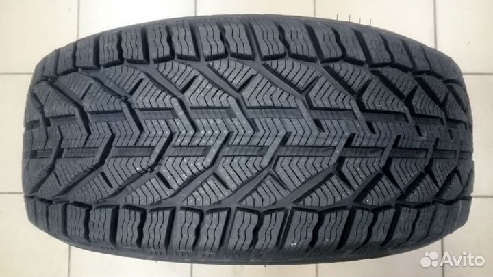 Tigar Winter 205/60 R17 93H