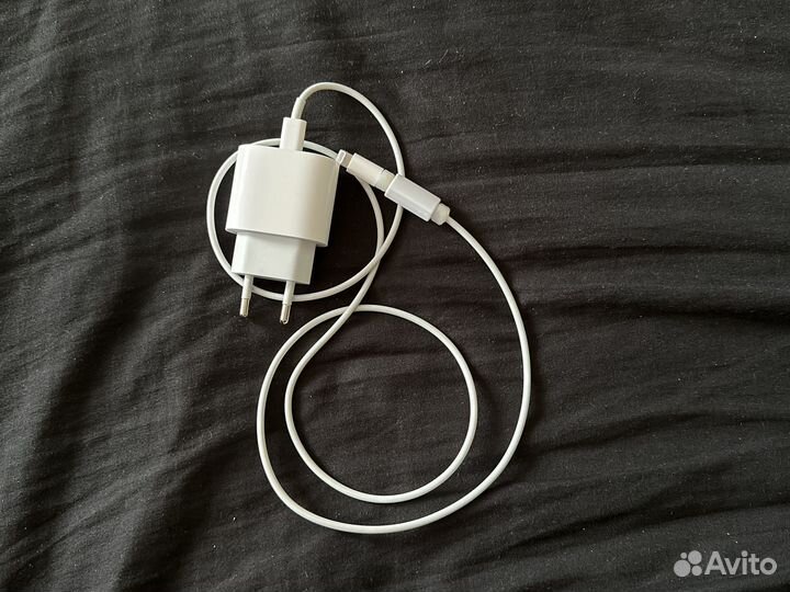 Шнур на iPhone