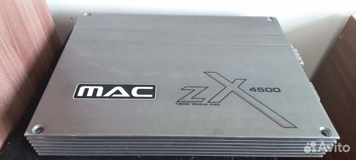 Савбуфер и усилитель в автомобиль mac