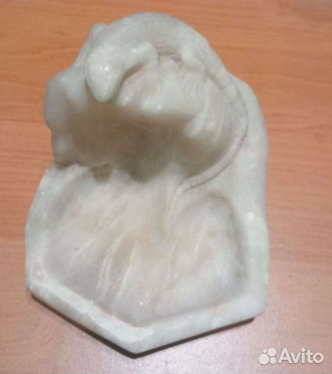 Мраморная пепельница