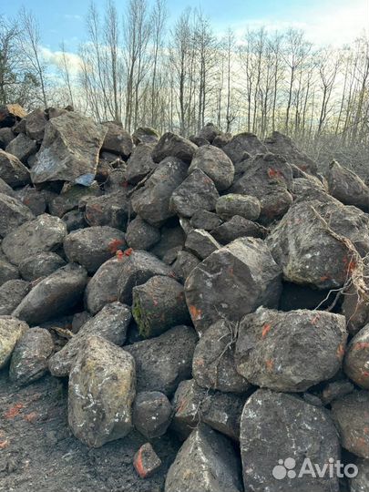 Камень булыжник