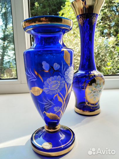 Вазы с лепкой и позолотой Bohemia