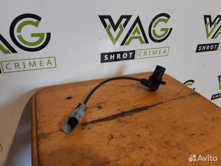 Датчик положения коленвала Skoda Octavia Rs A4