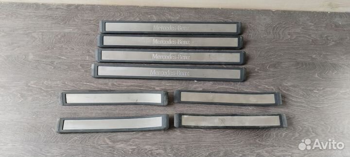 Накладки на пороги Mercedes w211