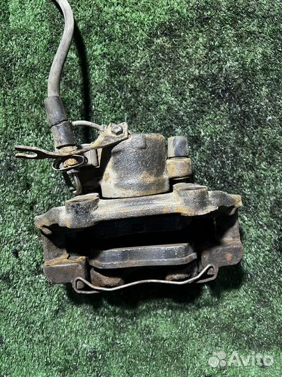 Суппорт передний правый Audi A6C6