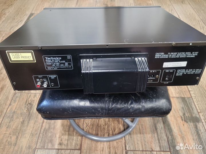 CD дека Technics SL-PD827