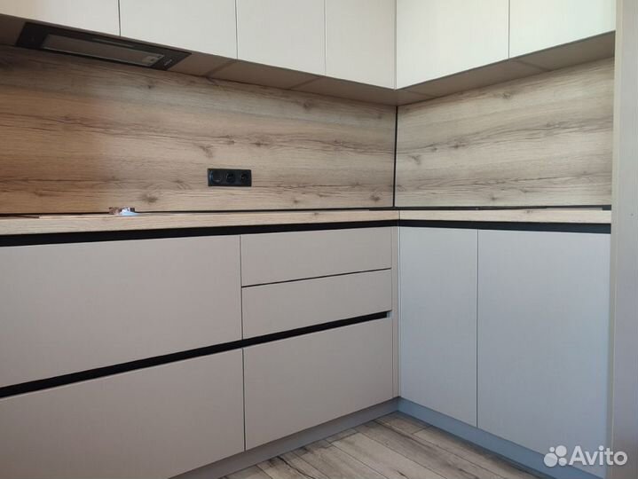 Кухня на заказ в современном стиле