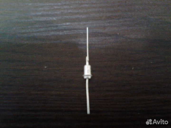 Стабилитрон Д 814б