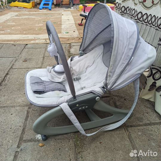 Шезлонг детский