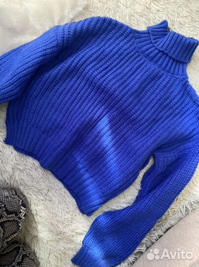 Отдам даром женские вещи