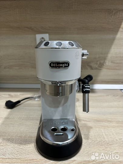 Кофемашина delonghi