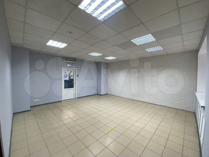 Офис, 41 м² с мокрой точкой 24/7 проходная зона