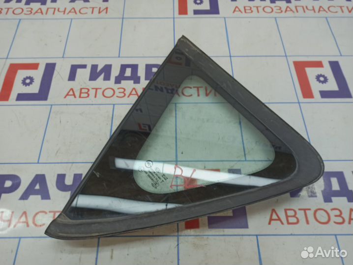 Стекло кузовное глухое левое Kia Soul 2 (PS) 87810-B2000