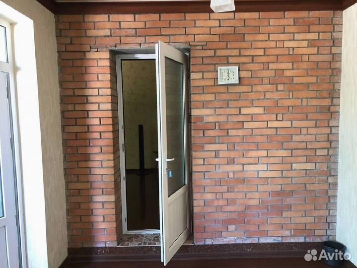 Двери со стеклом