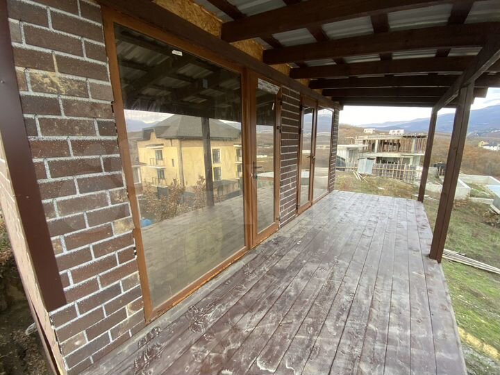 Дом 90 м² на участке 3 сот.