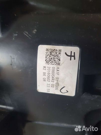 Продаю фару правую на Мазда сх5 2016г