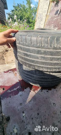 Viatti Strada Asimmetrico 215/50 R17