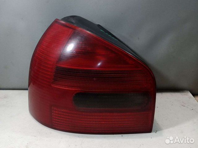 Фонарь левый Audi A3 8L 1999