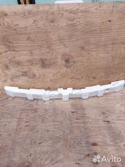 Абсорбер бампера Toyota Prius 2 (2003 - 2011)