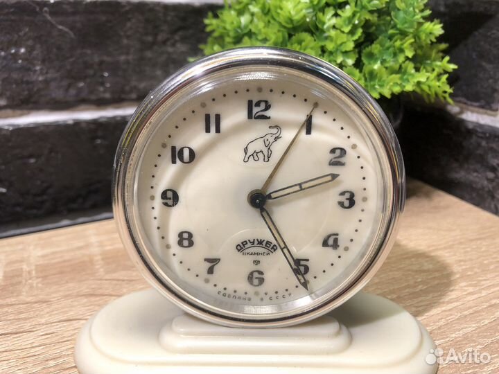 К.2052 Часы Дружба 11 Камней