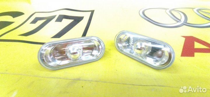 Поворотник в крыле передний Volkswagen Passat B5+