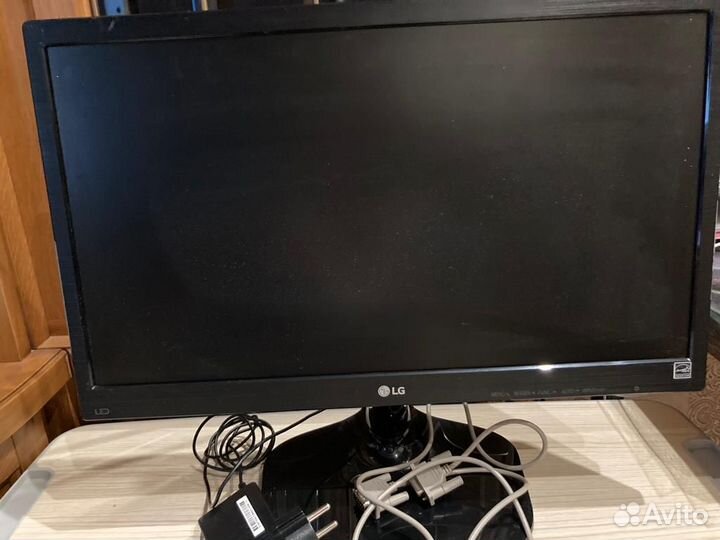 LED монитор LG 20M47D-B