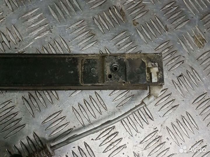 Стеклоподъемник задний Suzuki Escudo