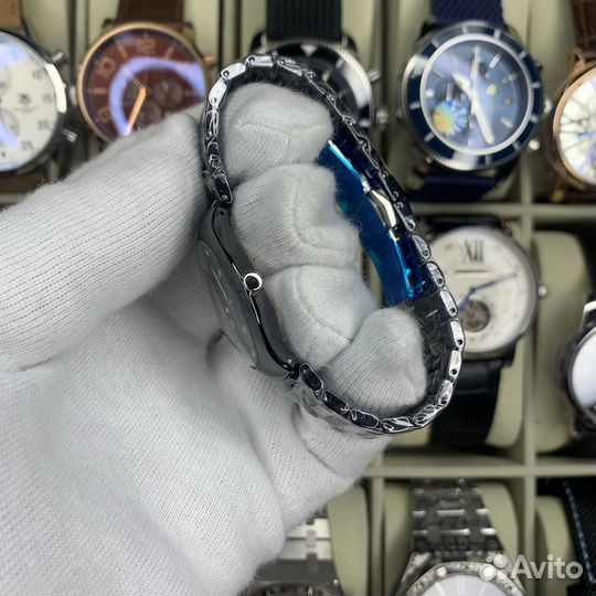 Изящные часы Rado для милых девушек