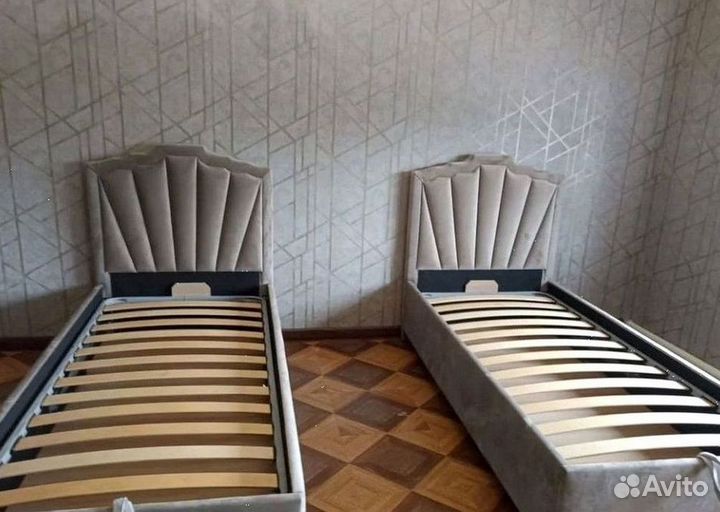 Кровать односпальная мягкая