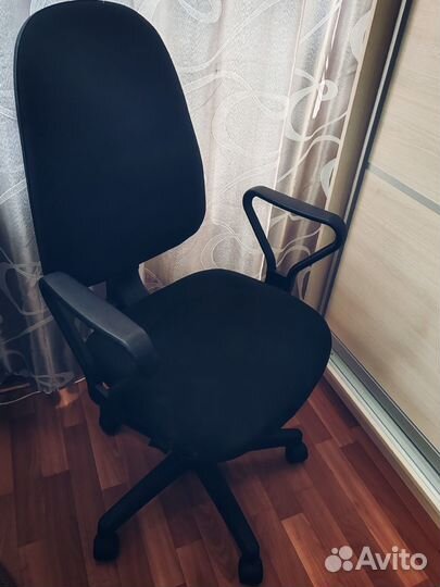 Компьютерный стул б/у