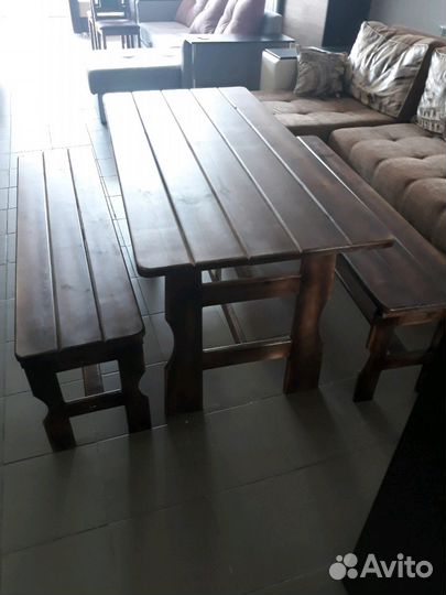 Стол и лавочки