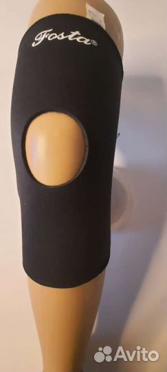 Наколенник Fosta с фиксацией надколенника