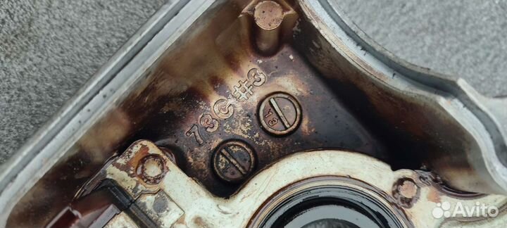 Nissan клапанная крышка