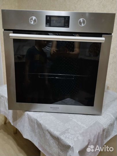 Электрическая духовка Hotpoint ariston