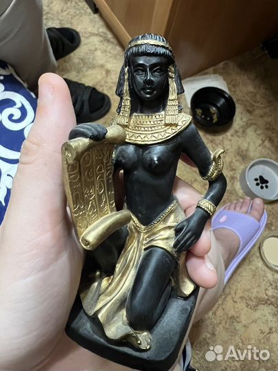 Египетская статуэтка