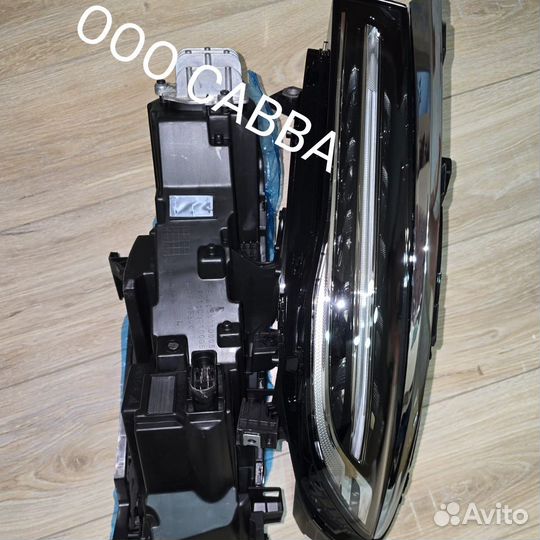 Фара правая верхняя Hongqi H5