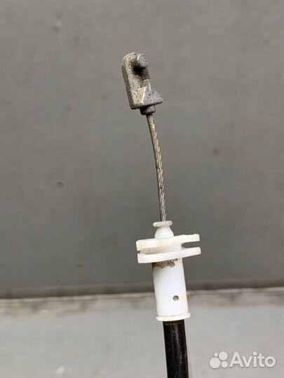 Трос открывания двери передний левый Ford Focus 2