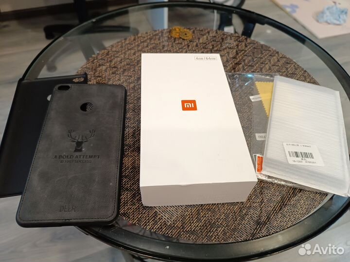 Коробка стекло пленка чехлы Xiaomi Mi Max2