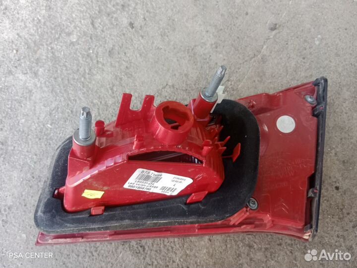 Фонарь крышки багажника левый Citroen C4 седан