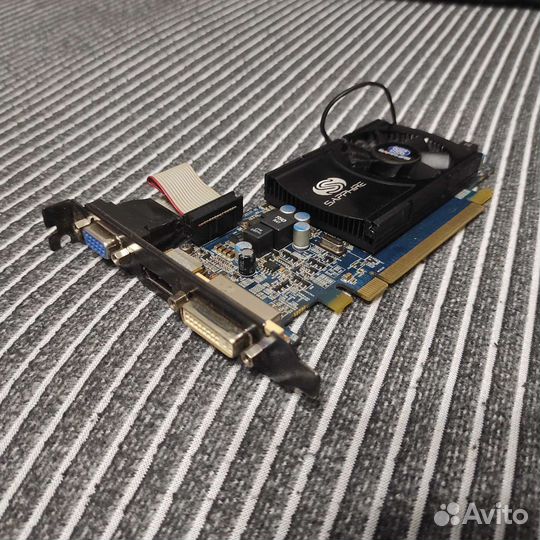 Видеокарта Radeon HD 5550 1Gb