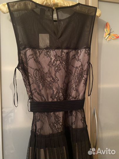 Платье очень нарядное стильное Mango Suit